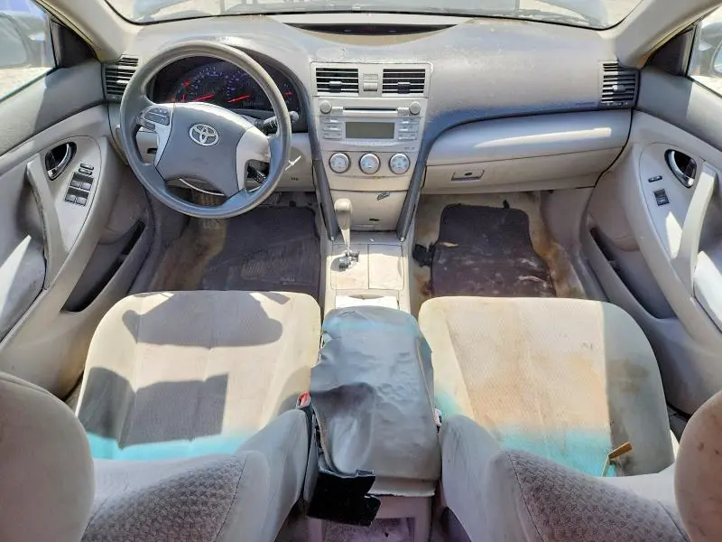 2010 TOYOTA CAMRY LE  