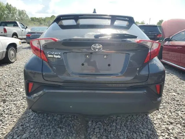 2021 TOYOTA C-HR XLE  