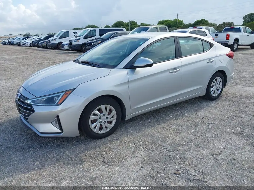 2019 HYUNDAI ELANTRA SE