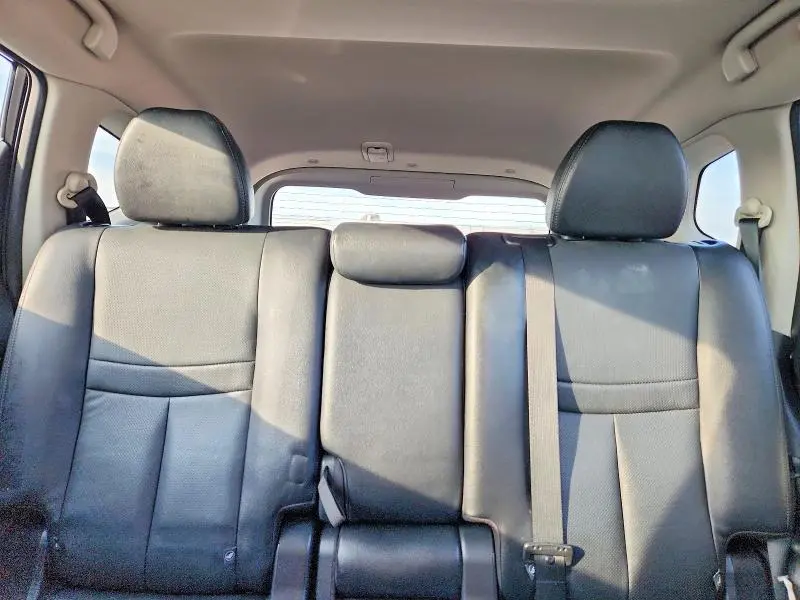 2016 NISSAN ROGUE SL  