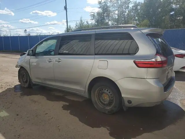 2015 TOYOTA SIENNA LE  