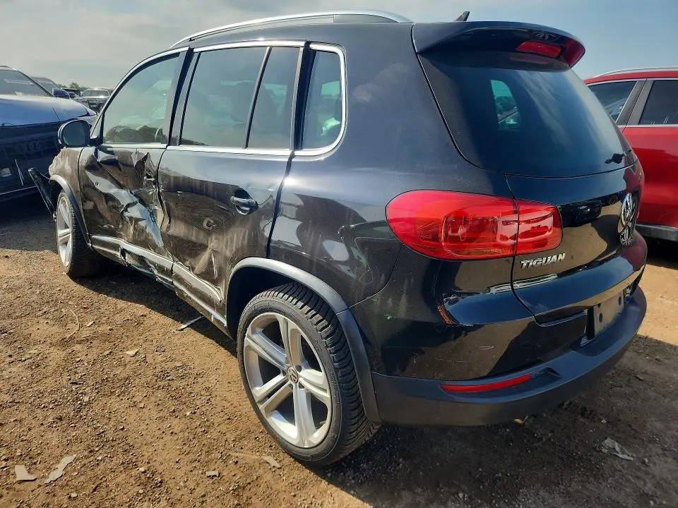2014 VOLKSWAGEN TIGUAN S  