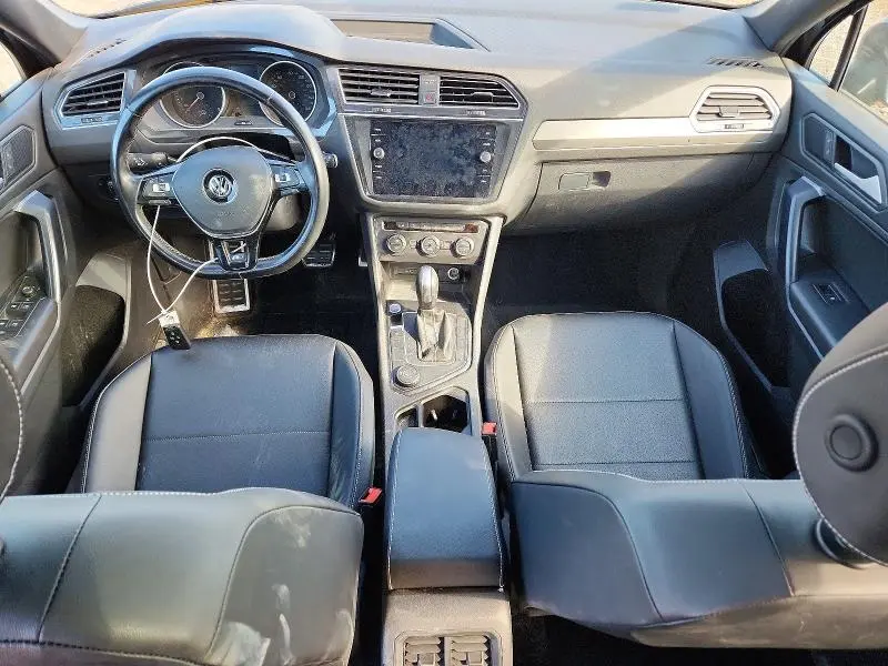 2021 VOLKSWAGEN TIGUAN SE  