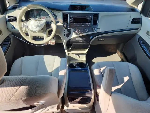2012 TOYOTA SIENNA LE  