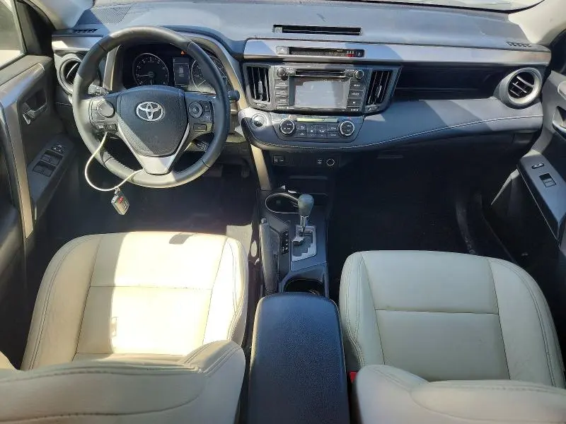 2018 TOYOTA RAV4 XLE  