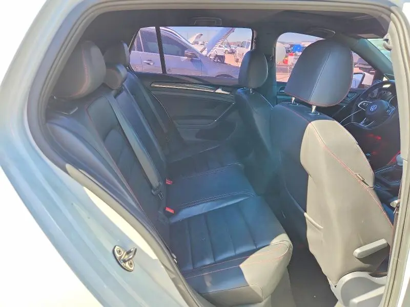 2015 VOLKSWAGEN GTI   