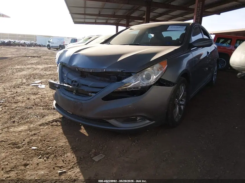 2013 HYUNDAI SONATA SE