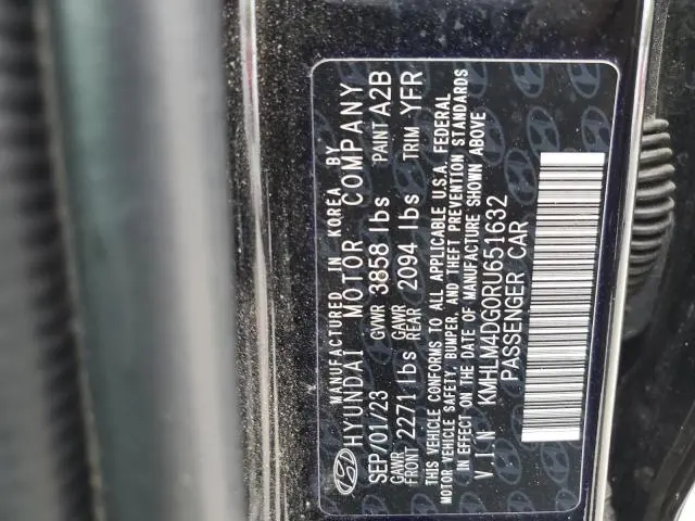 2024 HYUNDAI ELANTRA SEL  