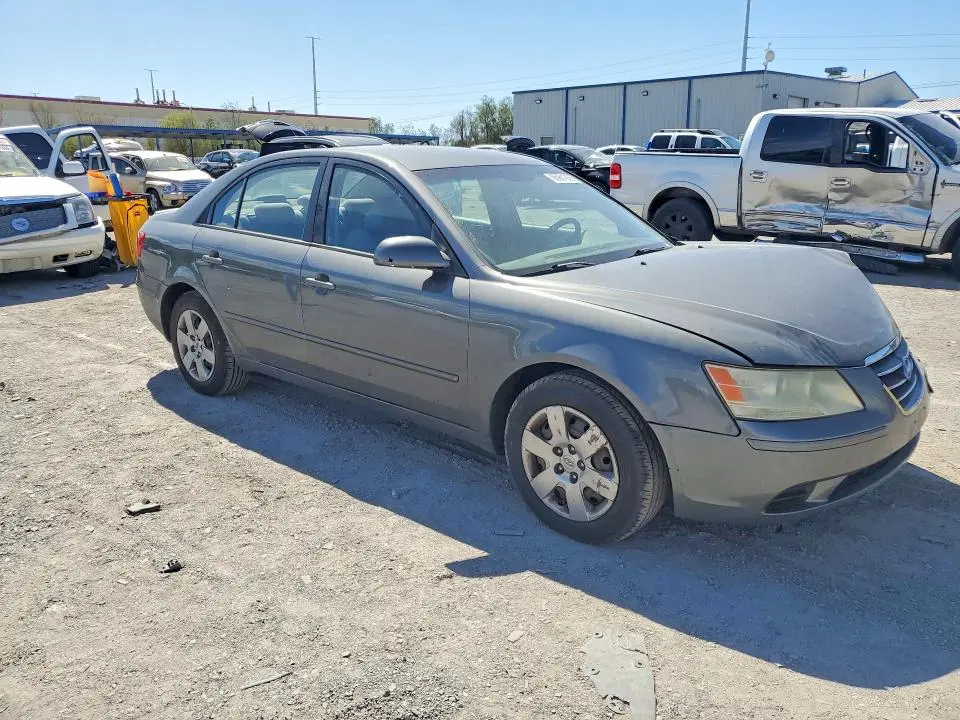 2010 HYUNDAI SONATA GLS  