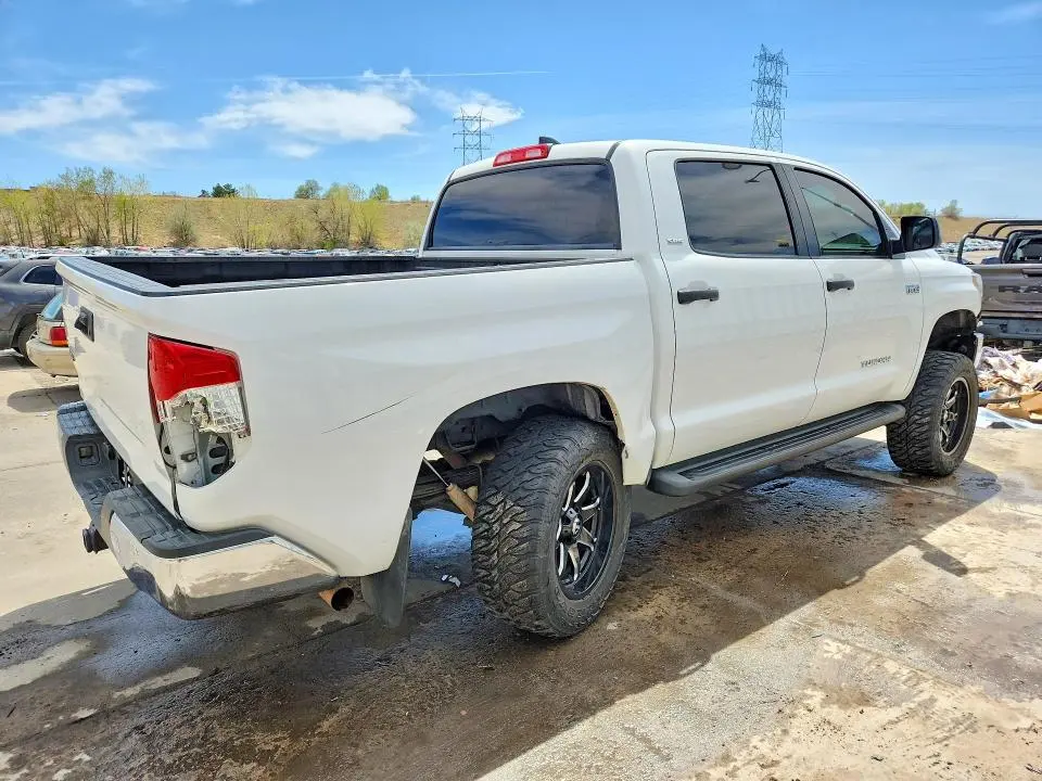 2020 TOYOTA TUNDRA SR5  