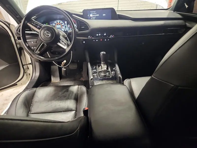 2023 MAZDA 3 PREMIUM  