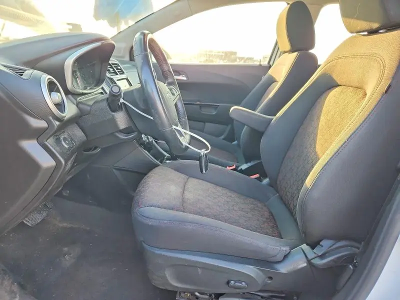2019 CHEVROLET SONIC LT  