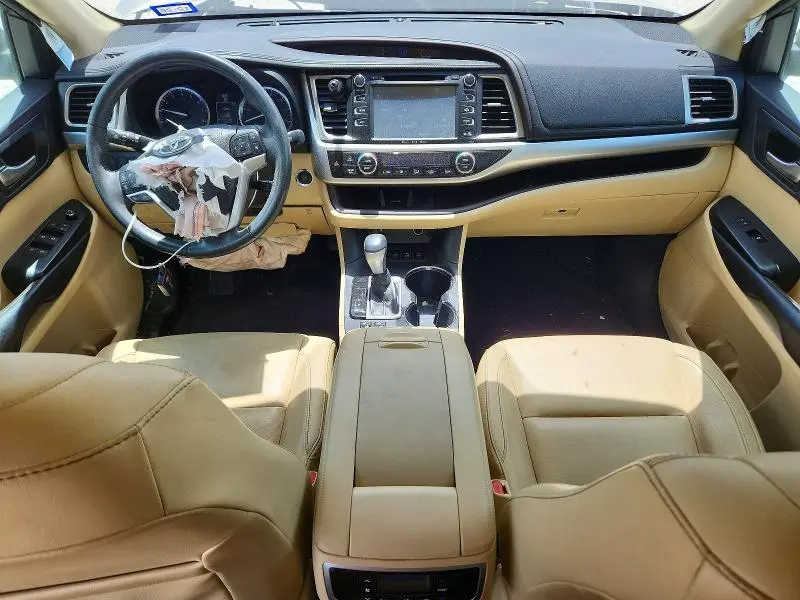 2016 TOYOTA HIGHLANDER XLE  