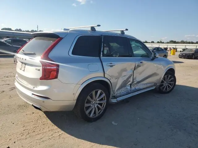 2017 VOLVO XC90 T6