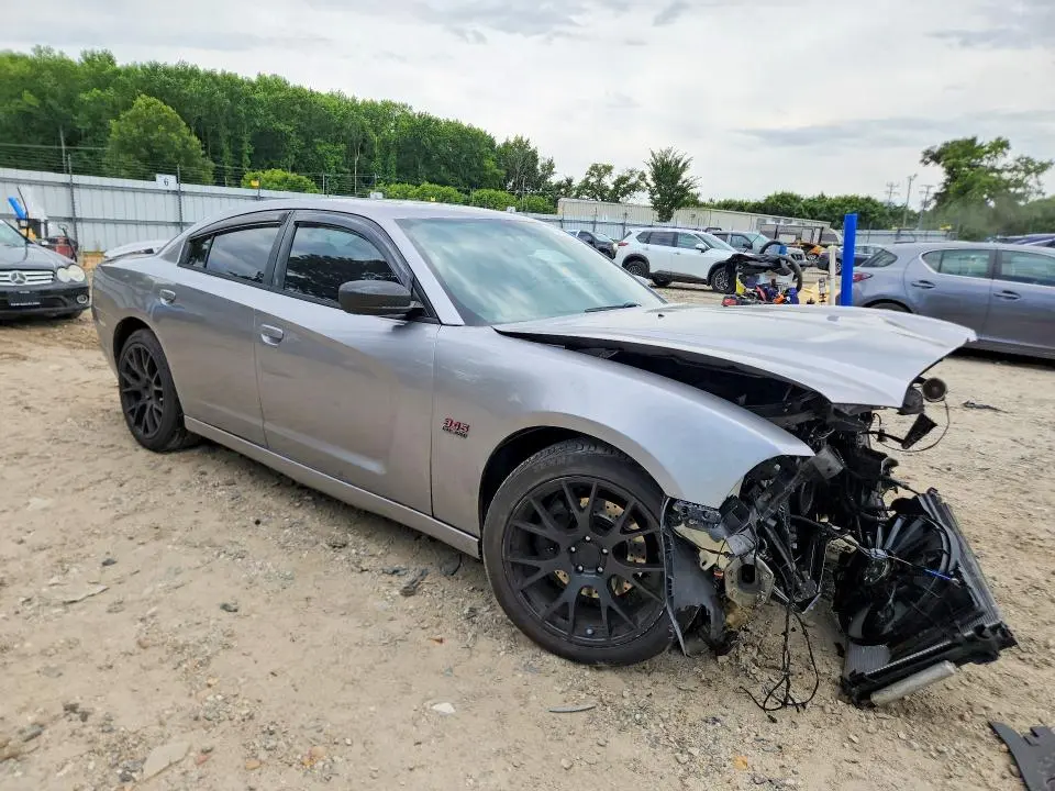 2013 DODGE CHARGER R  