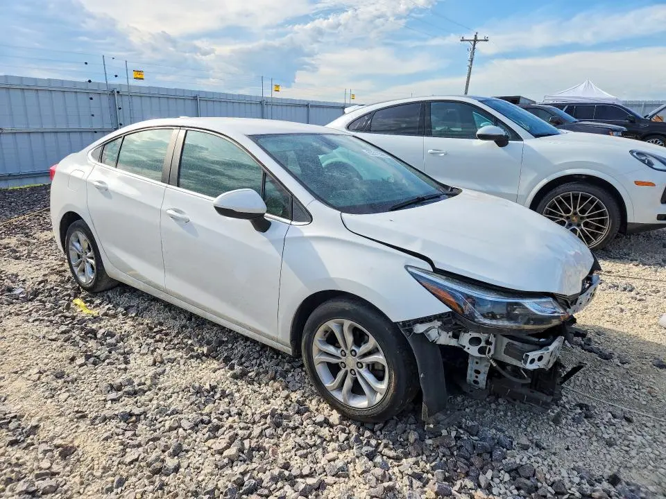 2019 CHEVROLET CRUZE LT  