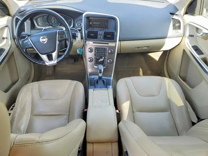 2015 VOLVO XC60 T6 PREMIER  