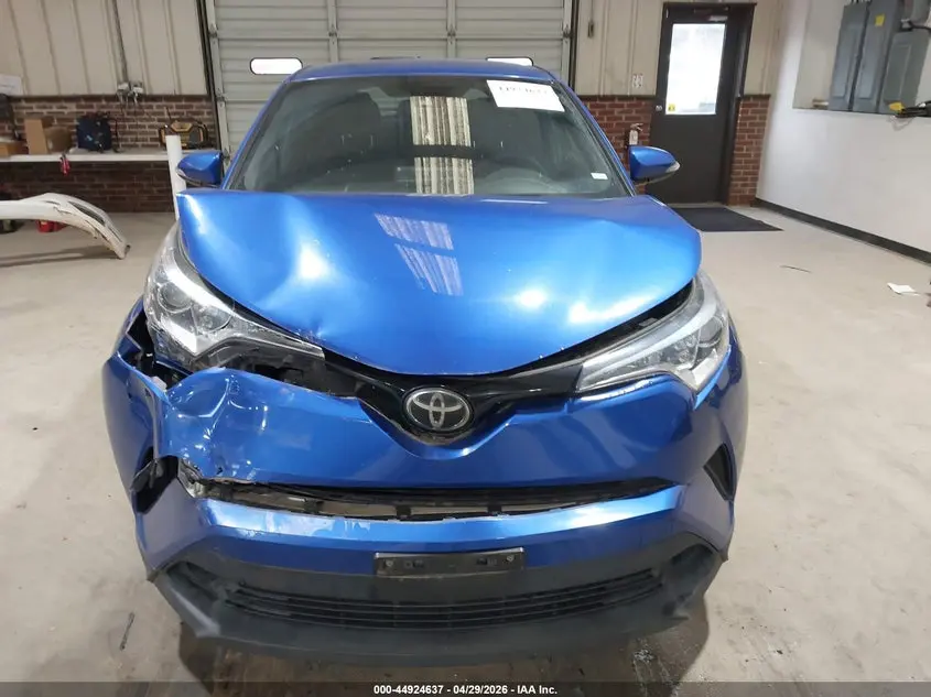 2018 TOYOTA C-HR XLE