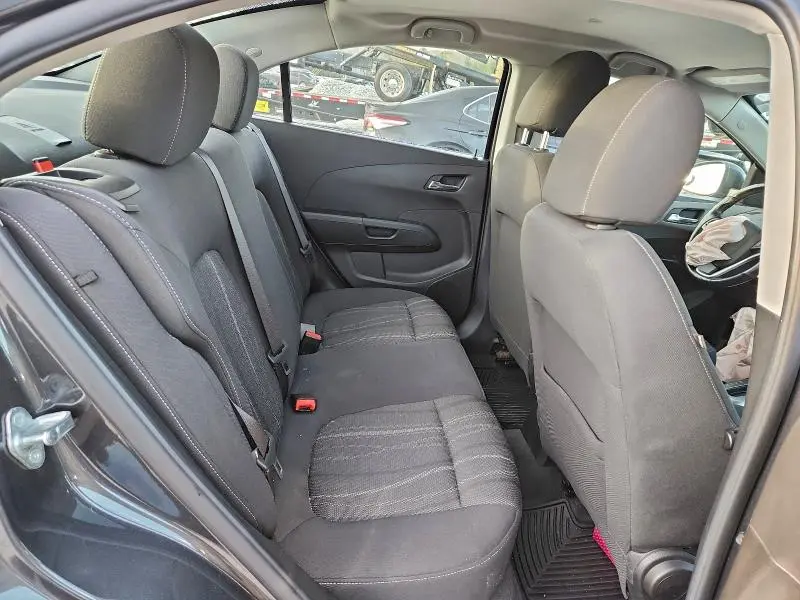 2017 CHEVROLET SONIC LT  