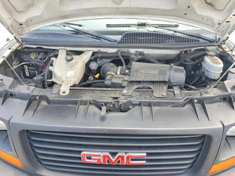 2010 GMC SAVANA G2500  
