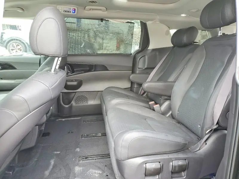 2025 KIA CARNIVAL SX PRESTIGE  