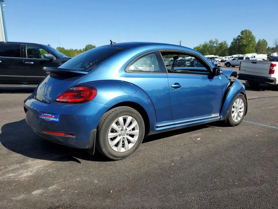 2019 VOLKSWAGEN BEETLE S  