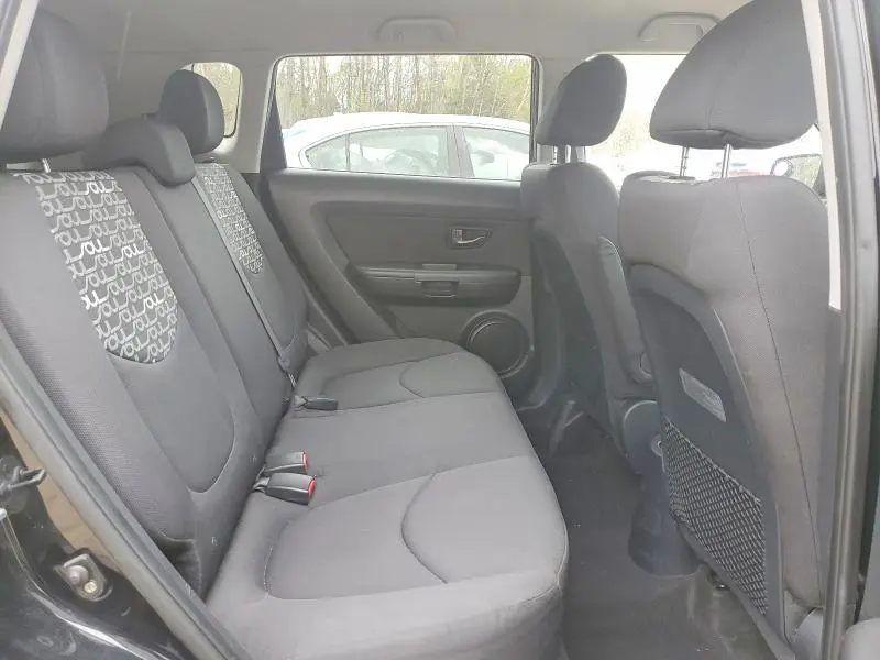2011 KIA SOUL +  