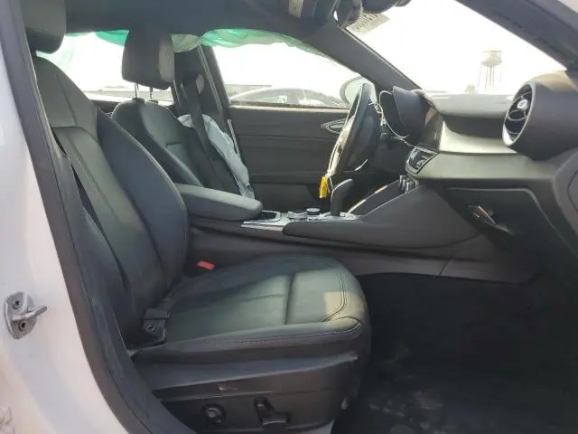 2024 ALFA ROMEO GIULIA TI  