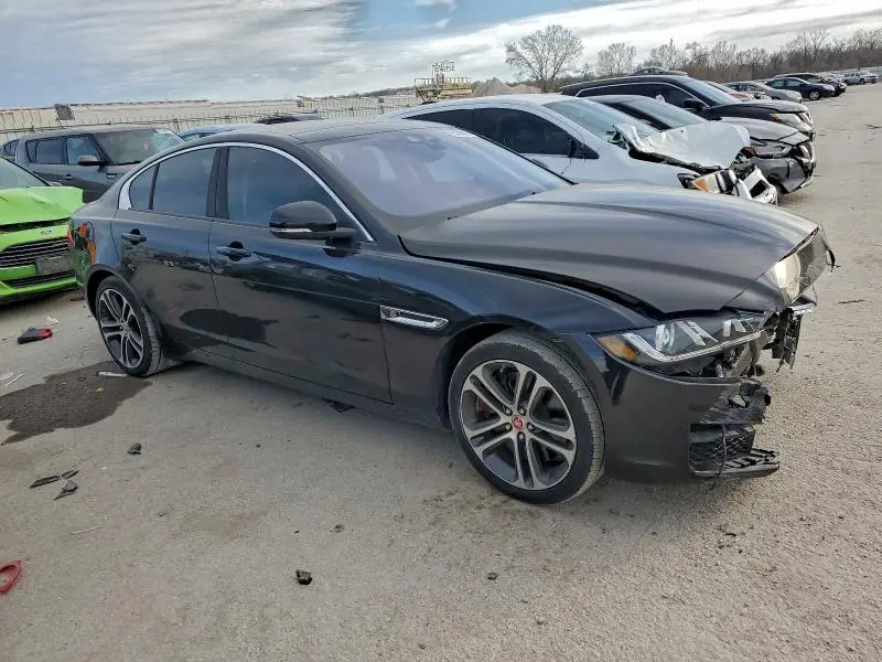 2017 JAGUAR XE PREMIUM  