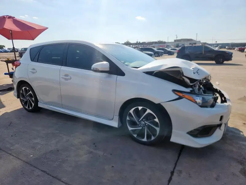 2018 TOYOTA COROLLA IM   