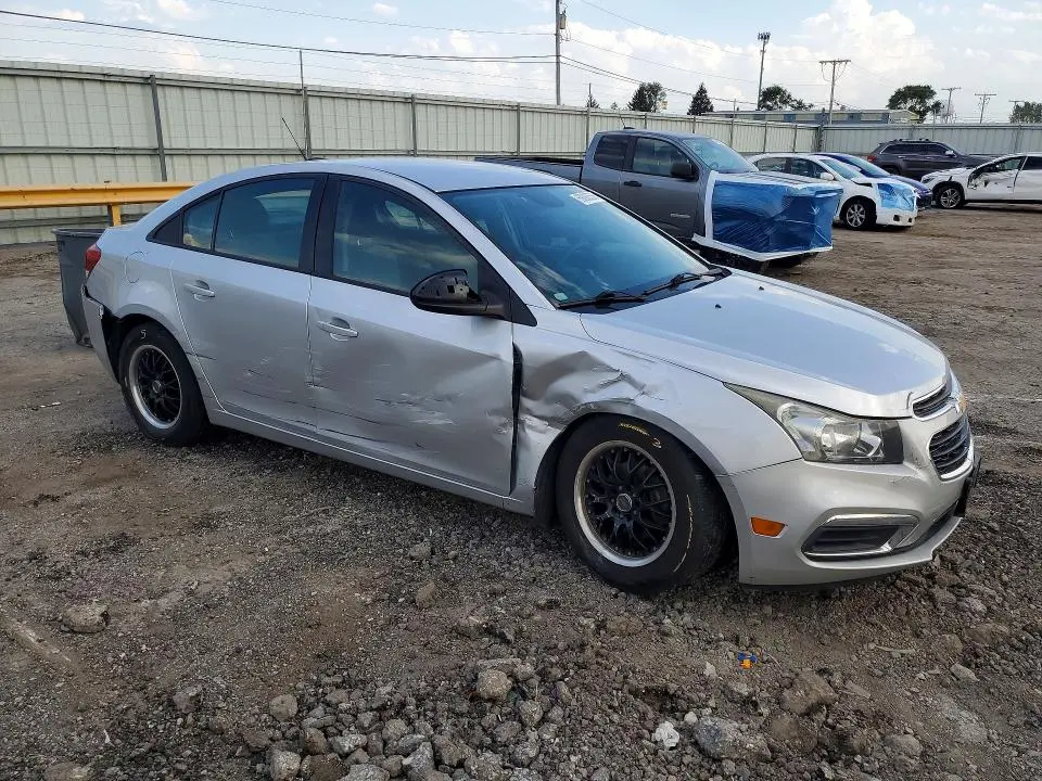 2015 CHEVROLET CRUZE LS  