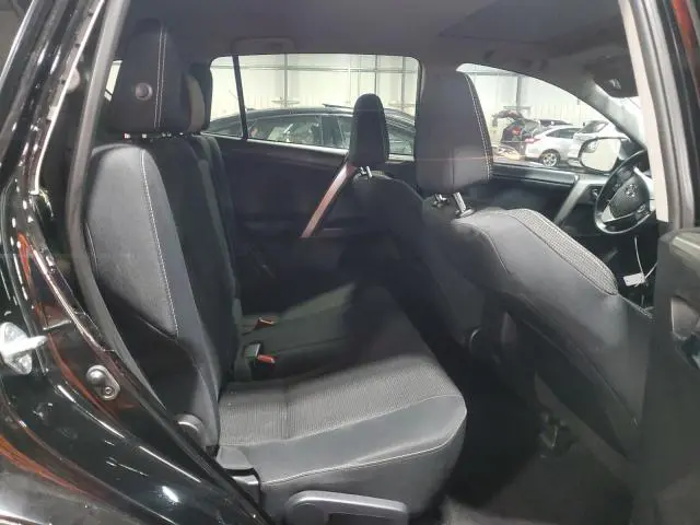 2016 TOYOTA RAV4 XLE  