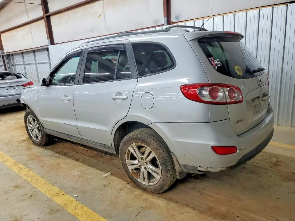 2010 HYUNDAI SANTA FE SE  
