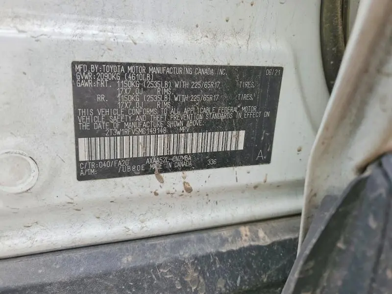 2021 TOYOTA RAV4 XLE  