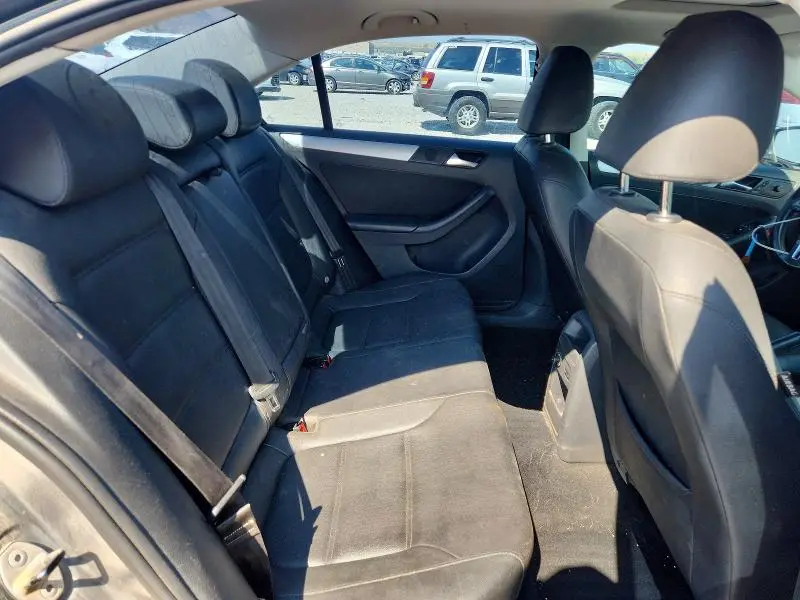 2012 VOLKSWAGEN JETTA TDI  