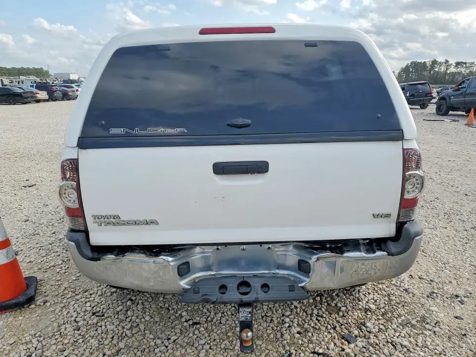 2013 TOYOTA TACOMA V6  