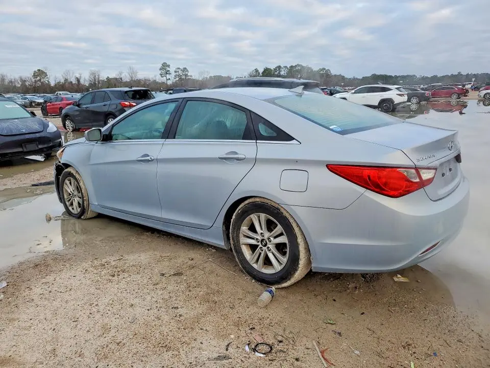 2012 HYUNDAI SONATA GLS  