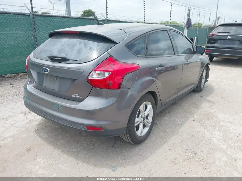 2013 FORD FOCUS SE
