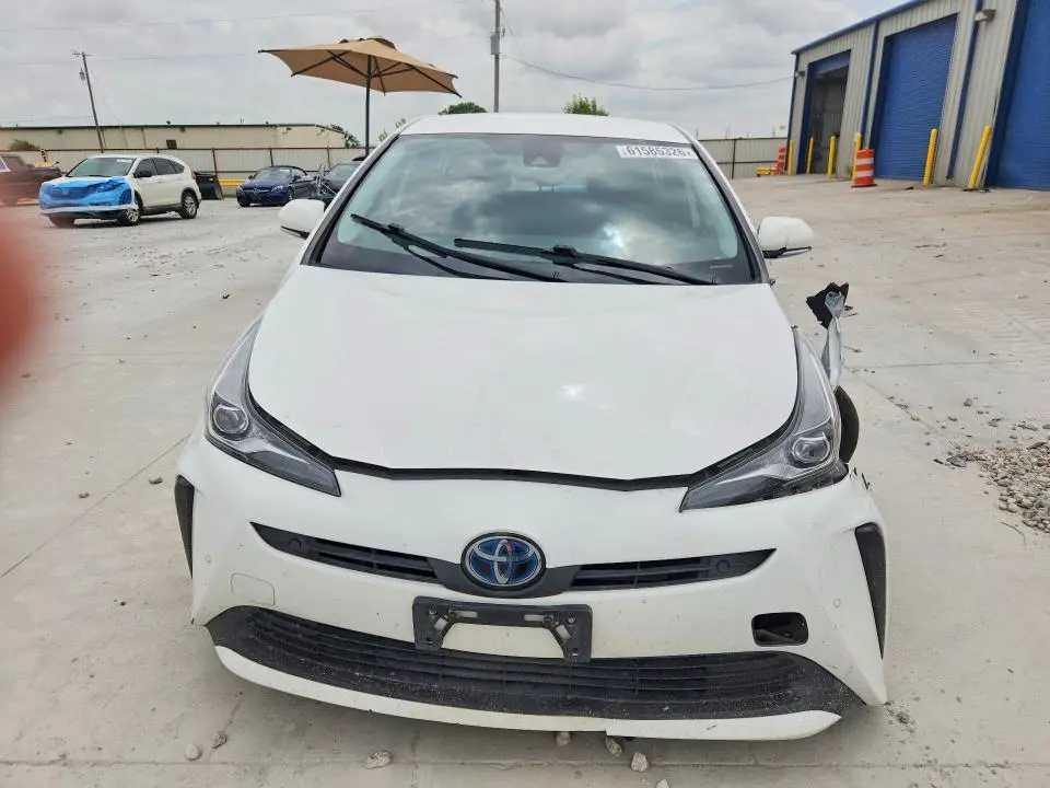 2020 TOYOTA PRIUS LE  