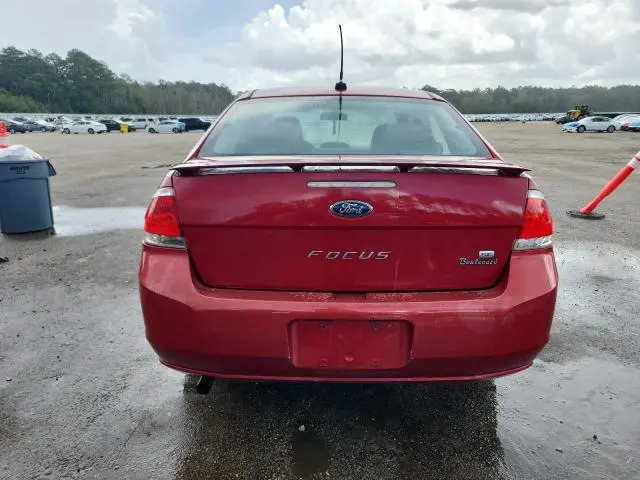 2011 FORD FOCUS SE  