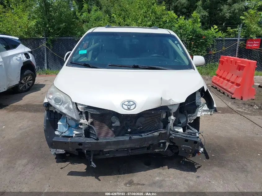 2016 TOYOTA SIENNA XLE 7 PASSENGER