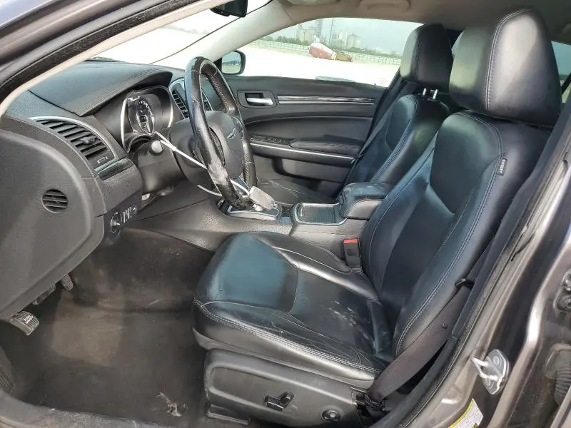 2016 CHRYSLER 300 LIMITED  