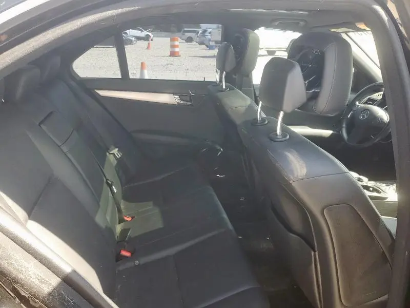 2011 MERCEDES-BENZ C 300  