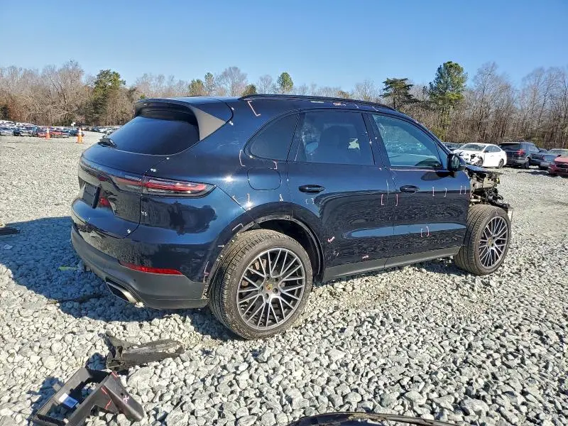 2020 PORSCHE CAYENNE   