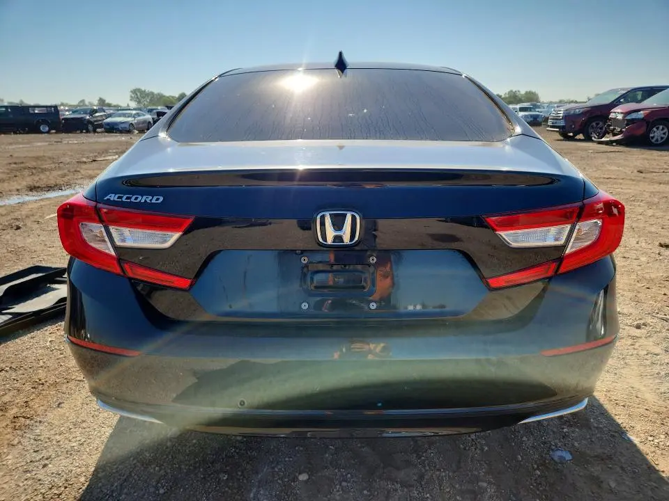 2019 HONDA ACCORD LX  