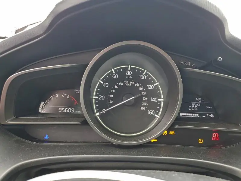 2018 MAZDA 3 TOURING  