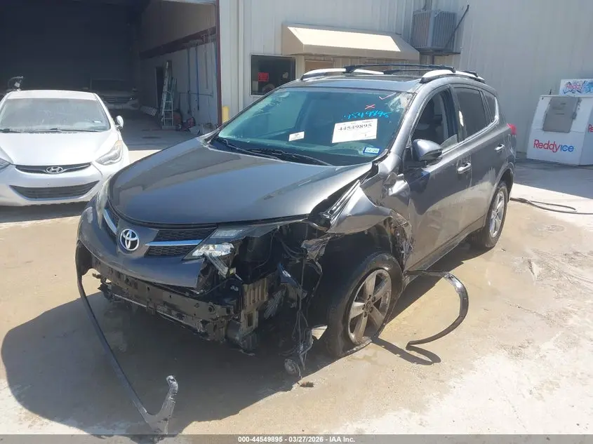 2015 TOYOTA RAV4 XLE