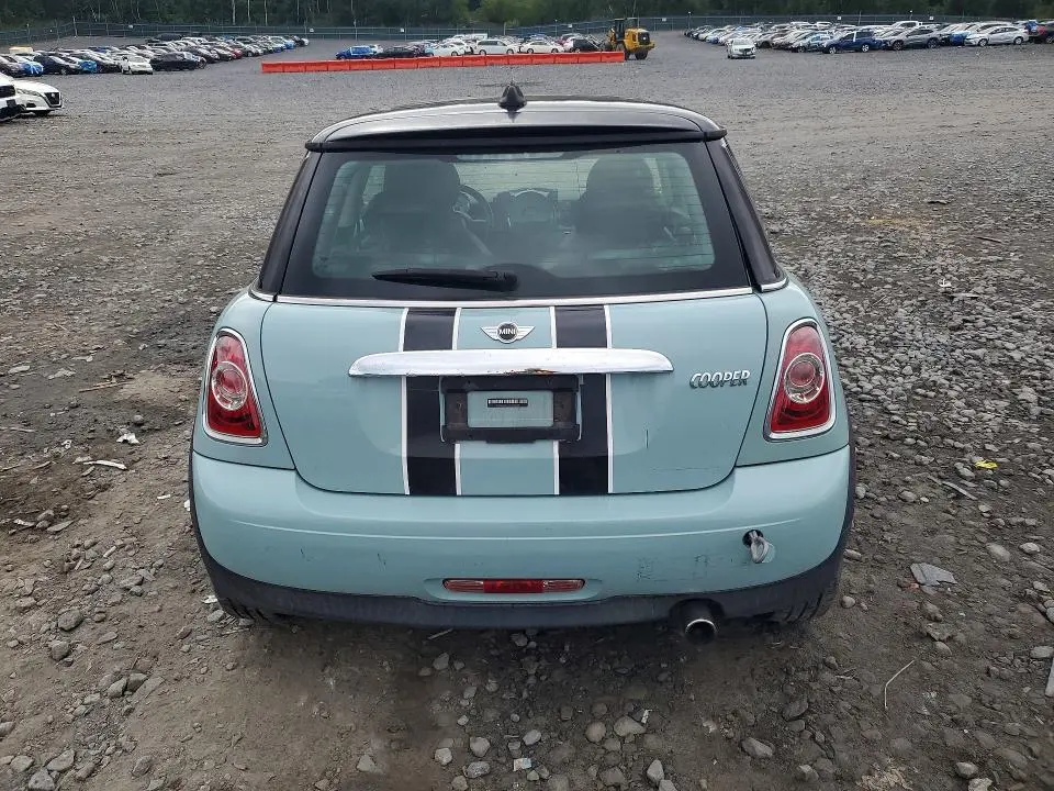 2012 MINI COOPER   