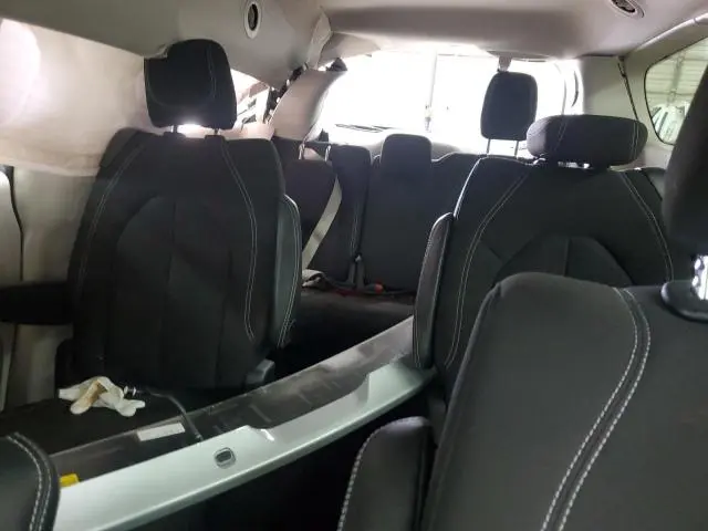 2024 CHRYSLER VOYAGER LX  
