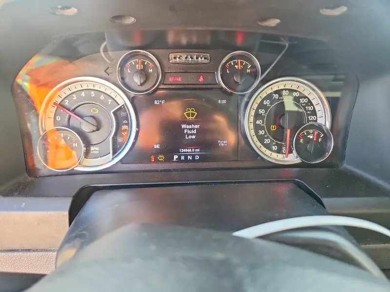 2017 RAM 1500 SLT  